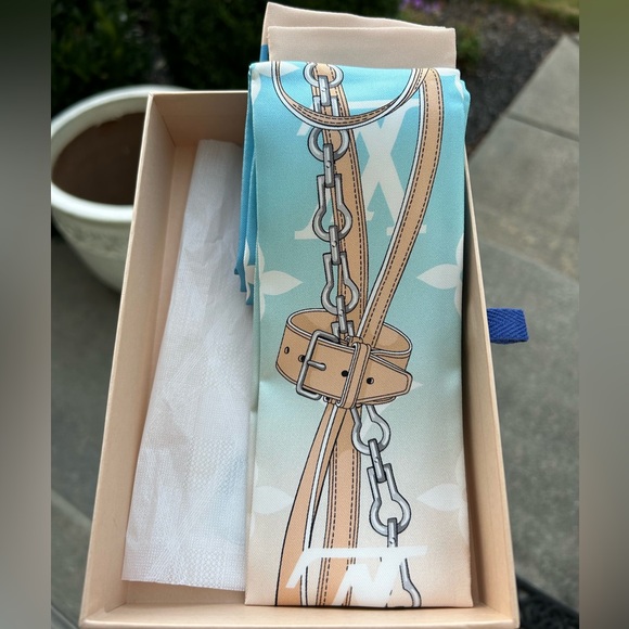 Louis Vuitton monogram gradient by the pool bandeau FULL SET - Picture 2 of 16